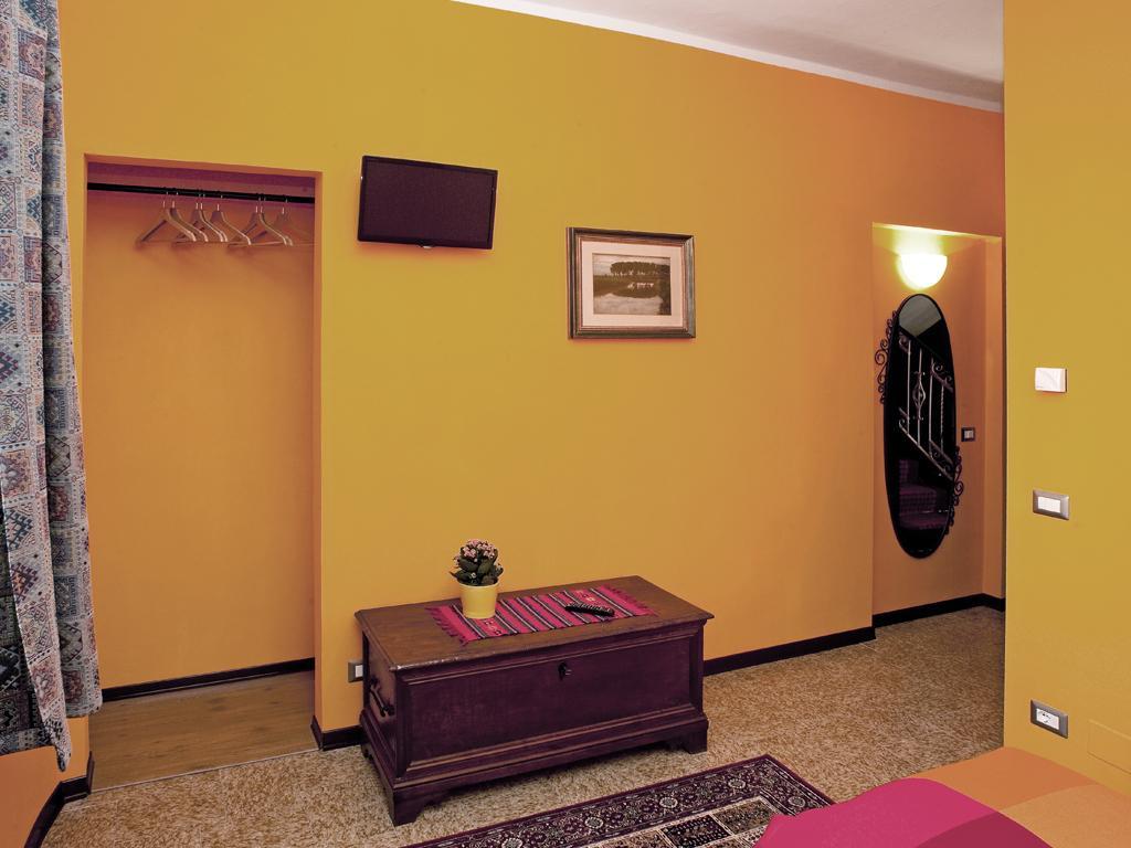 Grignasco Le Coccinelle B&B الغرفة الصورة